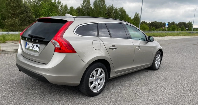 Volvo V60 cena 32900 przebieg: 238124, rok produkcji 2012 z Łapy małe 254